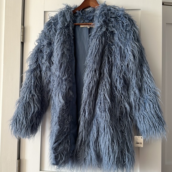 ✨ SOLD NWT FREE PEOPLE TAYLOR SWIFT PENNY LANE renata faux fur coat - Picture 12 of 13